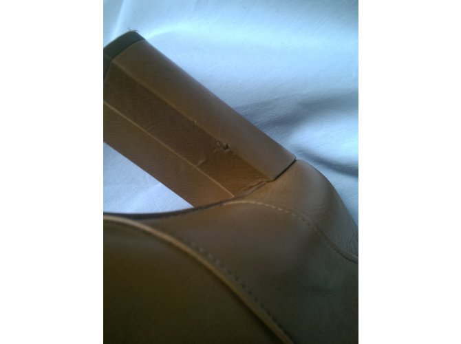 Botas Michel Perry de cuero camel - vista 13