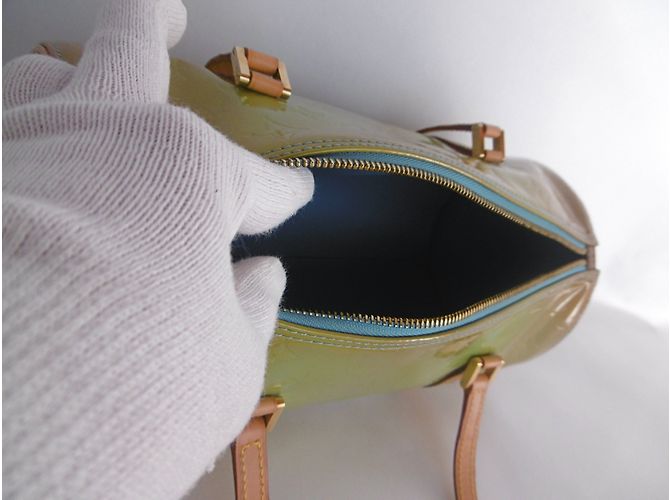 Borsa Louis Vuitton Papillon Hobo Verde - vista 17