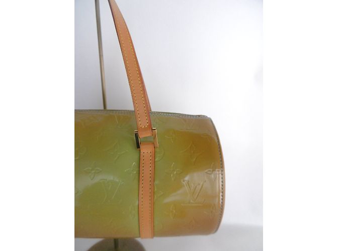 Borsa Louis Vuitton Papillon Hobo Verde - vista 8