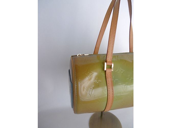 Borsa Louis Vuitton Papillon Hobo Verde - vista 9