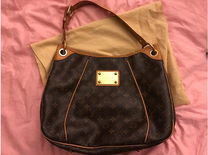 Louis Vuitton Galliera PM Borsa a mano in pelle marrone - vista 6