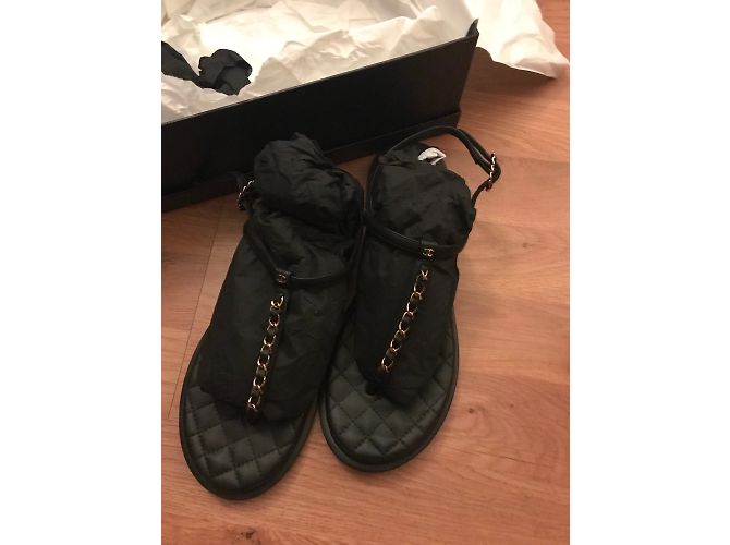 Chanel Sandalen Schwarz - Ansicht 3
