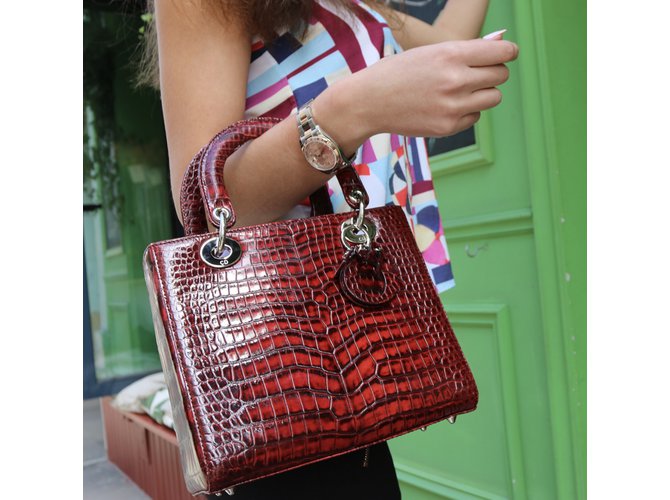 Christian Dior Lady Dior Red Crocodile Medium Bordò - vista 9