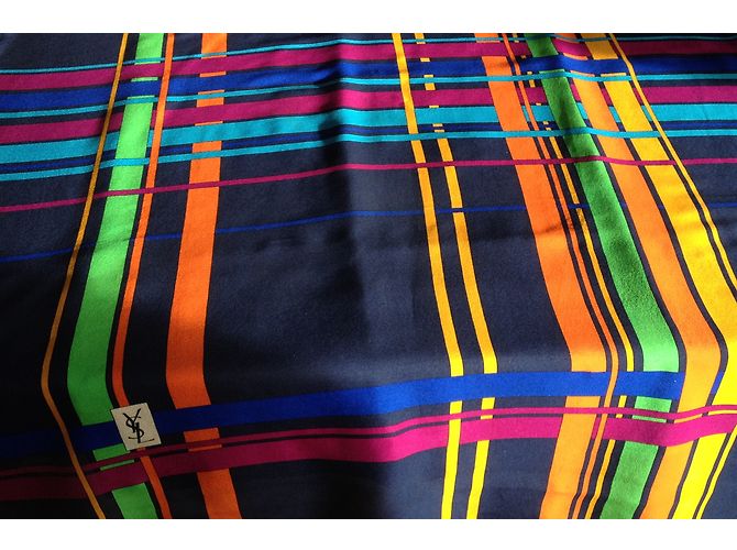 Yves Saint Laurent Seidentuch mit geometrischem Muster Mehrfarben - Ansicht 2