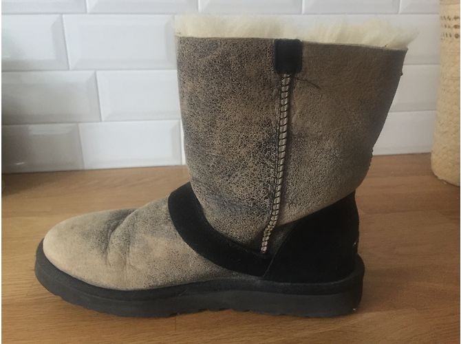 Stivaletti Ugg in pelle Neri e Grigi Nero Grigio - vista 3