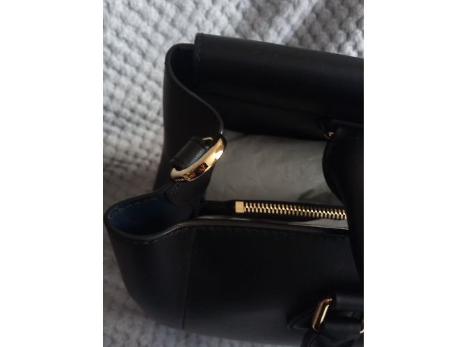 Bolsa de alforje em couro grande assinada da Burberry em preto - vista 10