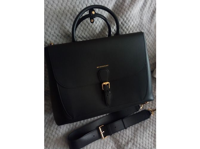 Bolsa de alforje em couro grande assinada da Burberry em preto - vista 18