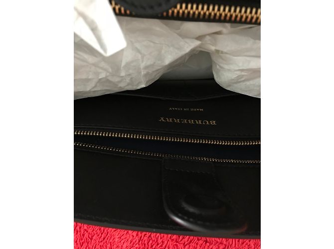Bolsa de alforje em couro grande assinada da Burberry em preto - vista 20