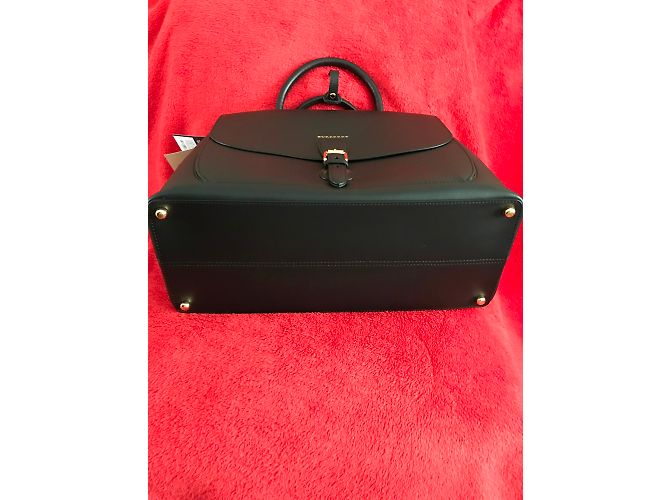 Bolsa de alforje em couro grande assinada da Burberry em preto - vista 27