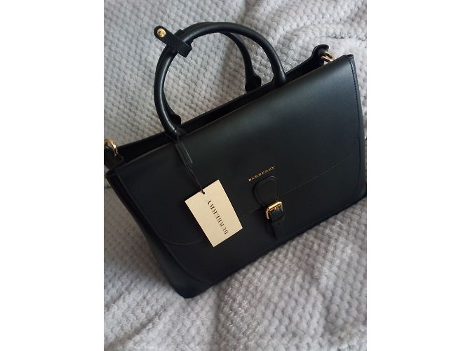 Bolsa de alforje em couro grande assinada da Burberry em preto - vista 6