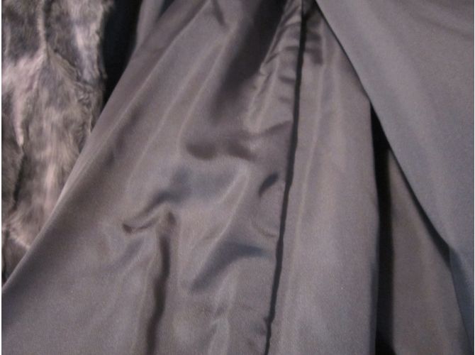 Autre Marque Graue Pelzjacke - Ansicht 6