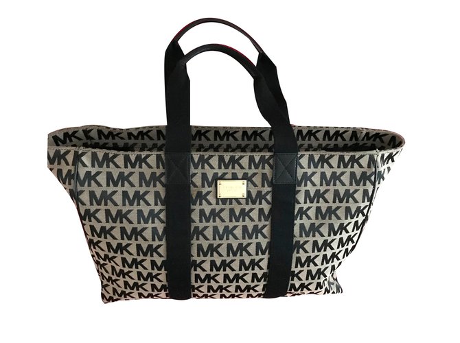 Michael Kors MK Signature Weekend / Travel / Gym Bag BLACK LOGO XL