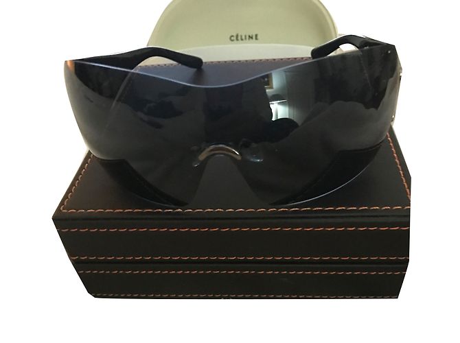 Lunettes de soleil Céline noires en plastique - vue 2
