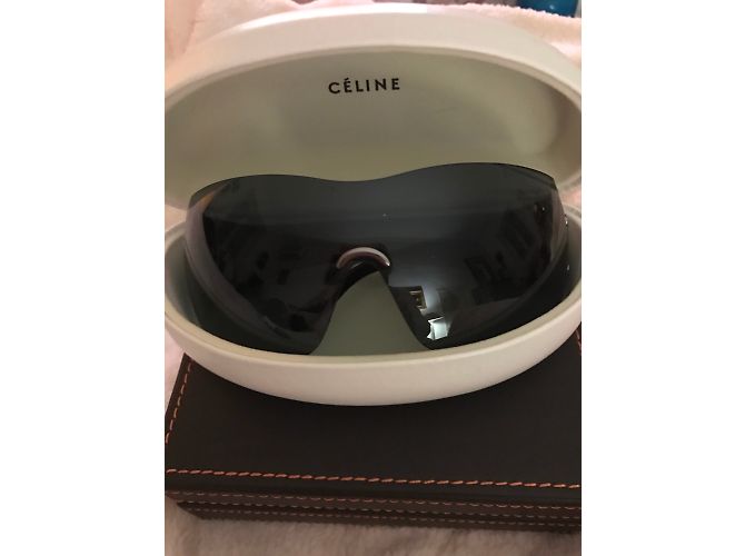Lunettes de soleil Céline noires en plastique - vue 3
