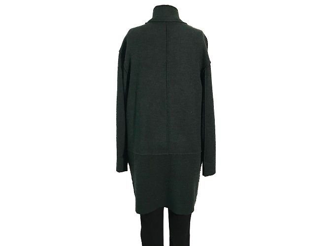 Zara Abrigos, Ropa de calle - vista 3