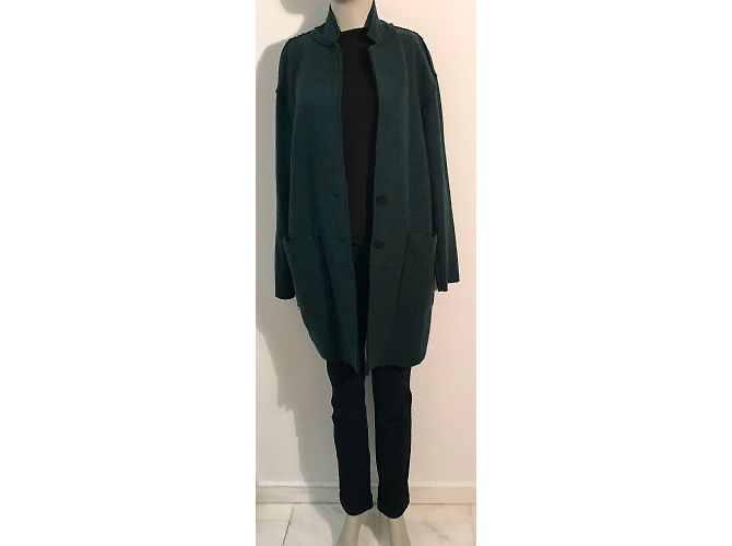 Zara Abrigos, Ropa de calle - vista 5