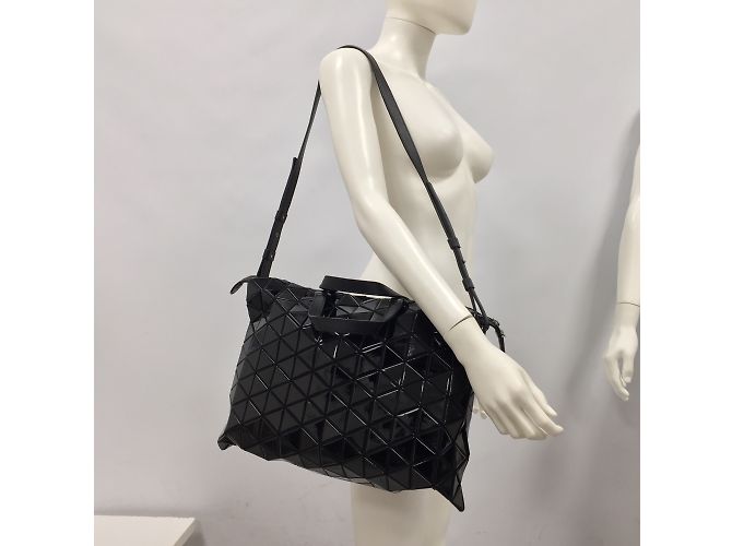 Issey Miyake Bao Bao ventiquattrore - vista 7