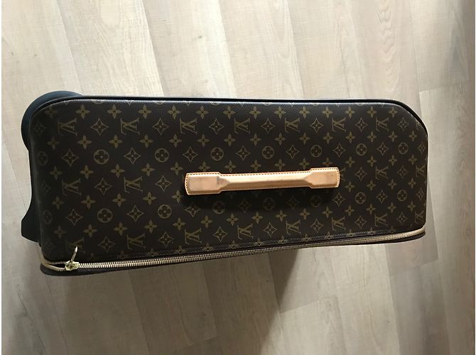 Louis Vuitton Pegase 70 Valigia in Pelle Monogram Multicolore - vista 3