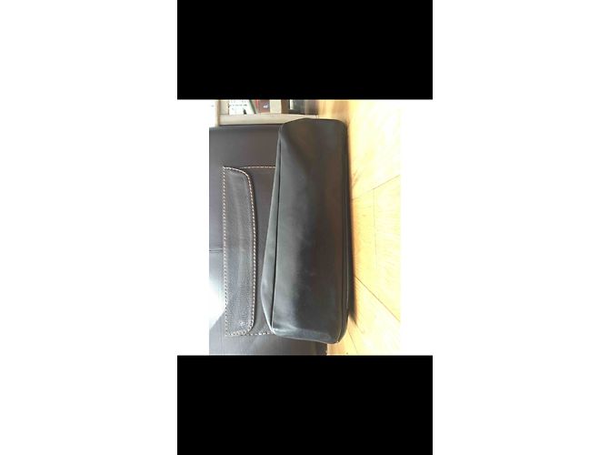 Sac à main Céline en cuir et python noir - vue 8