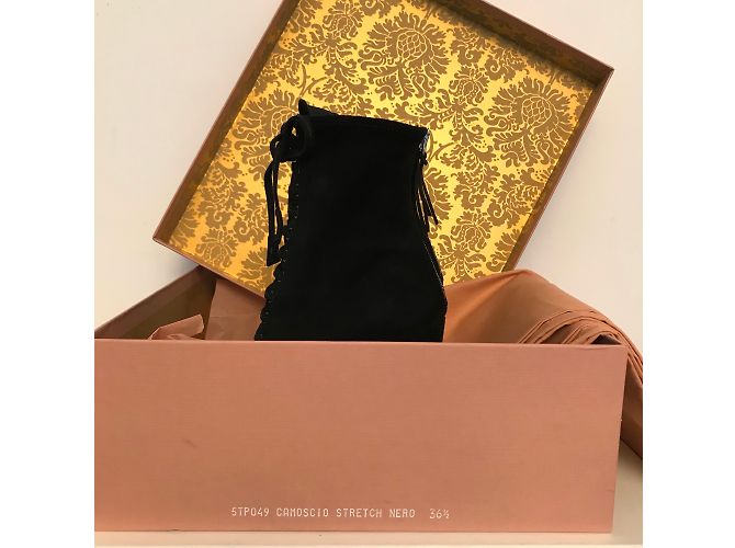 Stivaletti stringati Miu Miu in suede nero - vista 6