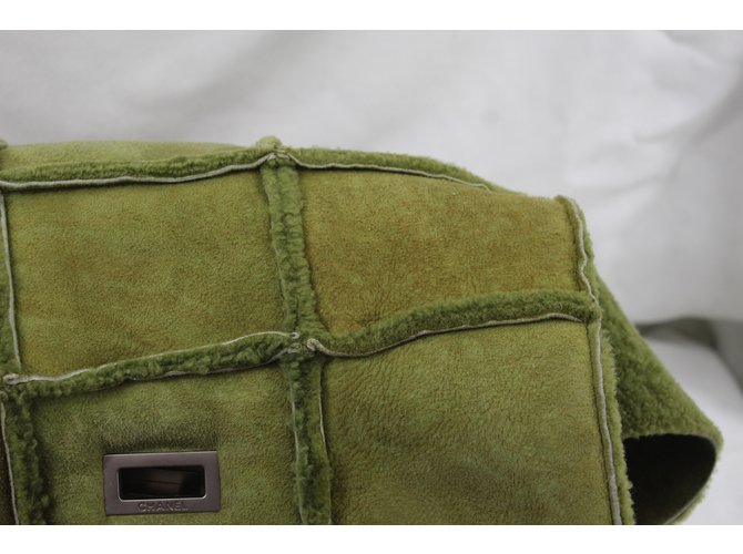 2.55 Chanel Shearling-Tasche Olivgrün - Ansicht 4