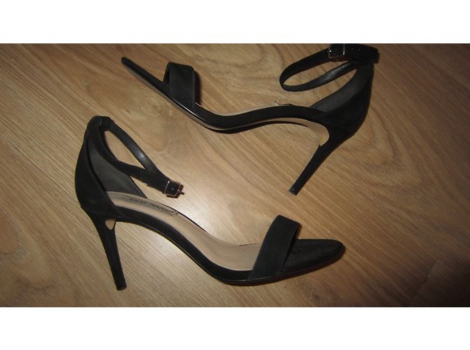 Décolleté Steve Madden in pelle nera con punta aperta 10 cm Nero - vista 3