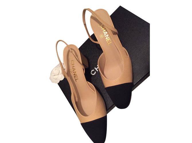 Slingback Chanel Noir Beige - vue 2
