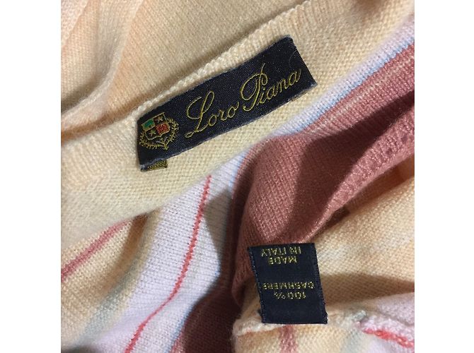 Loro Piana Pulls, Gilets - vue 3