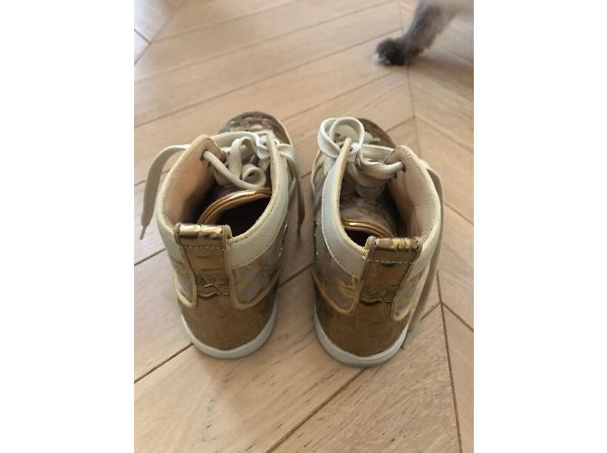 Baskets Christian Louboutin Cuir Doré - vue 5