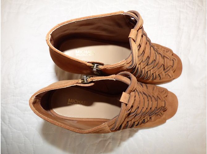Botines Michael Kors de piel punta abierta marrón Castaño - vista 15