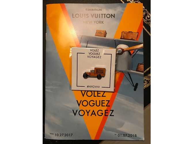 Autocarro con pin di Louis Vuitton New York Exhibition Limited Edition Multicolore - vista 3