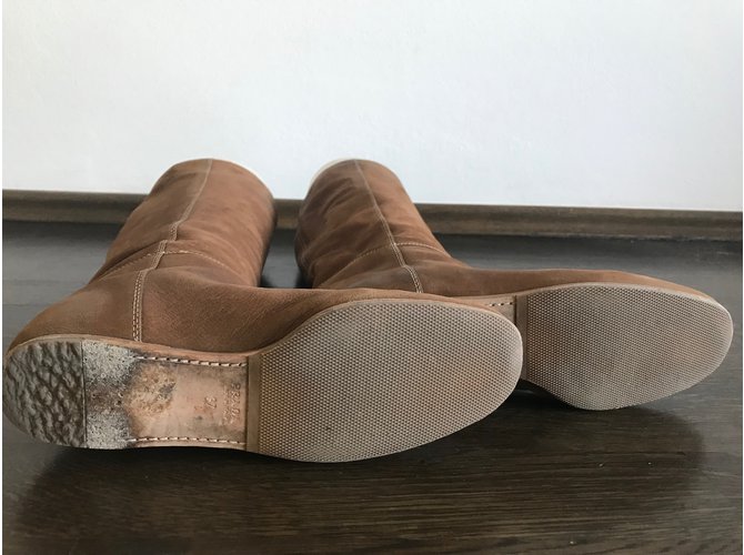Prada Wildlederstiefel Hellbraun - Ansicht 4