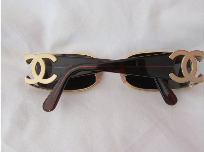 Chanel Occhiali da sole D'oro Marrone chiaro - vista 3