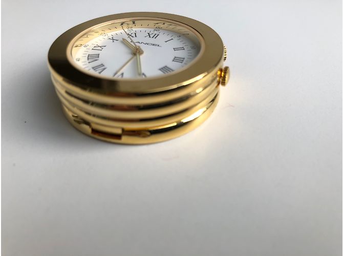 Pendulette de voyage Lancel dans son étui cuir - vue 7