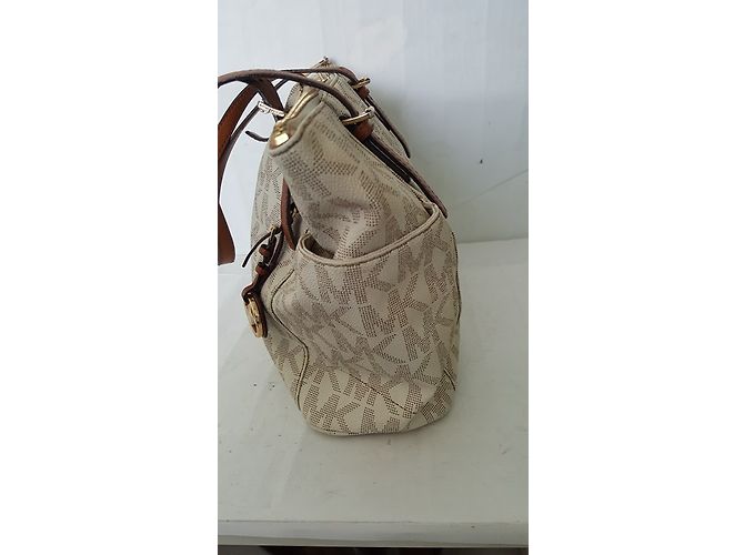 Borsa Michael Kors Signature Beige - vista 4