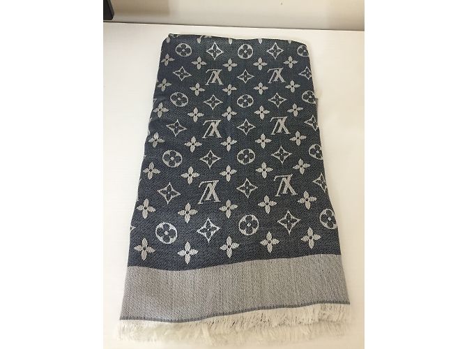 Louis Vuitton Monogram denim stole Navy blue - view 3