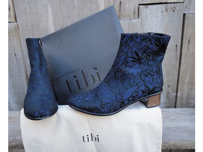 Botas Tibi de brocado azul marino - vista 3