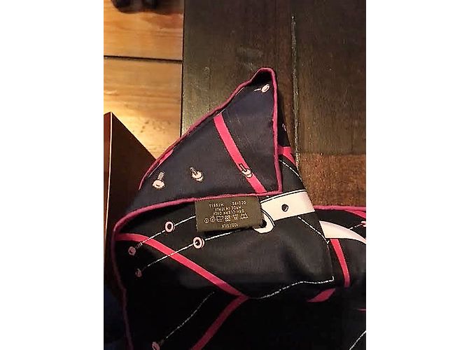 Foulard Louis Vuitton Optimal Cobalt in seta blu navy - vista 9