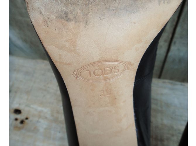 Tod's Pumps aus Leder Schwarz 9 cm Absatz - Ansicht 6
