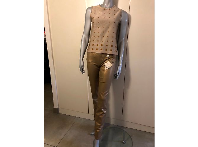 Jeans Moschino Dorados de Algodón Talla 38 - vista 3