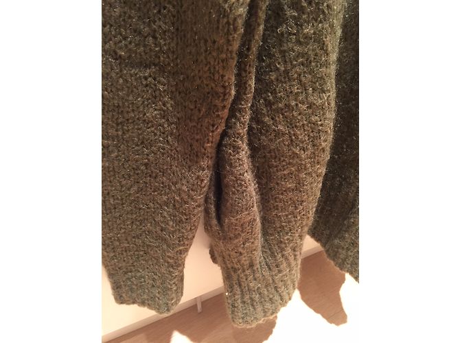 Suéter Acne oversize de lana cuello en V caqui - vista 5