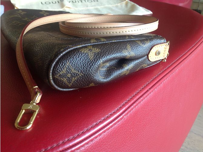Louis Vuitton Favorite MM Marrone - vista 5