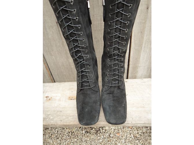 Alaïa Stiefel aus schwarzem Wildleder Größe 36 - Ansicht 5