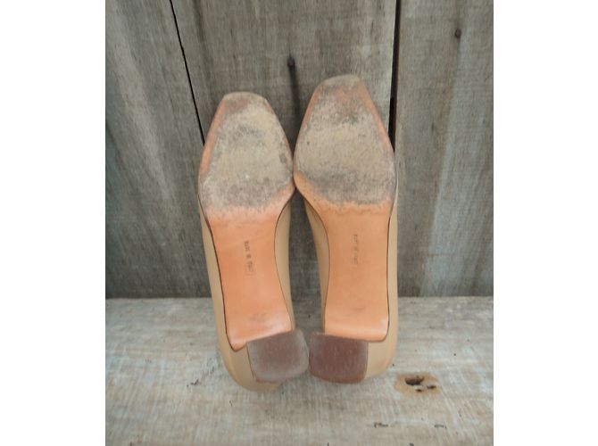 Décolleté Salvatore Ferragamo Beige in Pelle - vista 7