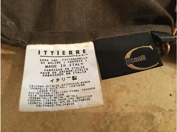 Bolsa Just Cavalli em camurça bege com detalhe Bugatti Swarovski - vista 6