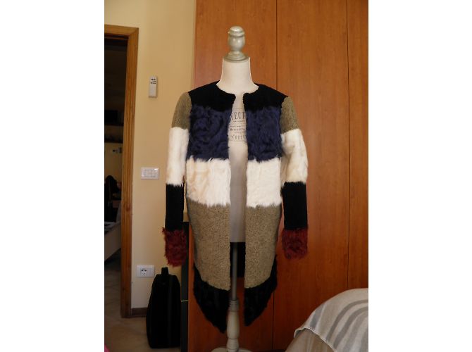 Zara Cappotti, Cappotti - vista 2