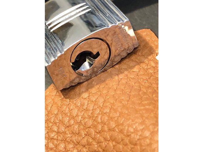 Hermès Clochette e armadietto - vista 3