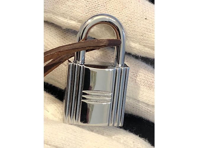 Hermès Clochette e armadietto - vista 5