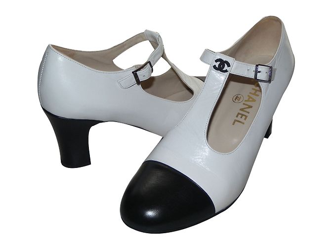 Chanel Heels Black White - view 2