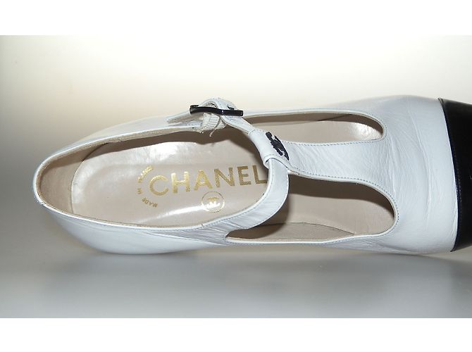 Chanel Heels Black White - view 4